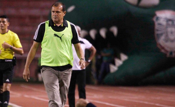 Wilmer Cruz: 'Me entusiasma que la gente me pida para la Selección'