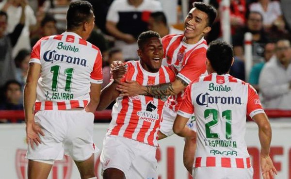 Brayan Beckeles figura en el 11 ideal de la jornada 8 de la Liga MX