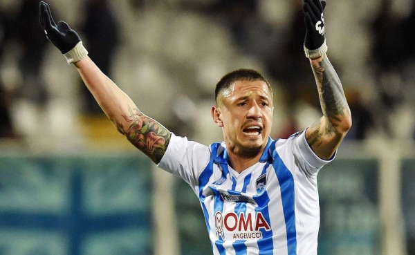 Lapadula, mejor goleador de la Serie B italiana, ficha por el Milan
