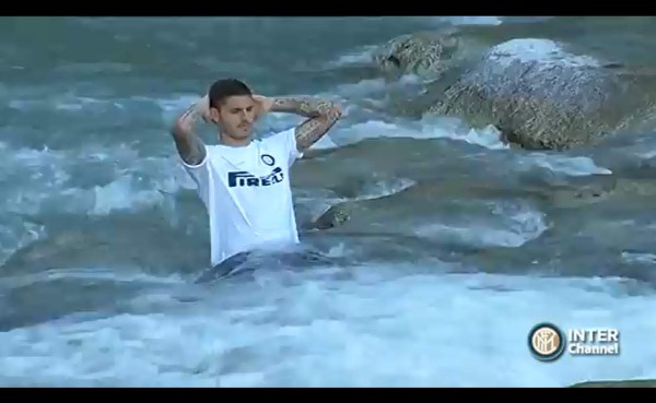 VIDEO: El curioso entrenamiento del Inter de Milan en un río