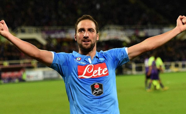 Nápoli aclara que fichar a Higuaín cuesta 95 millones de euros