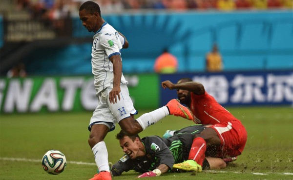 VIDEO: El gol que se le negó a Bengtson ante Suiza