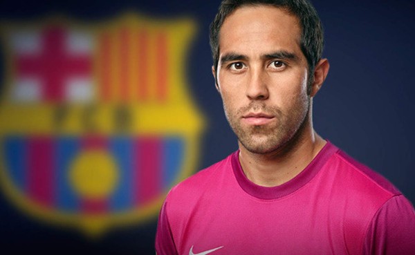 Portero chileno Claudio Bravo es fichado por el Barcelona
