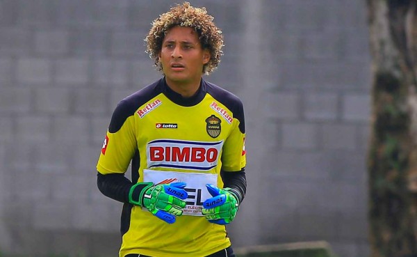 Kevin Hernández: 'Cualquiera de los tres que juegue no debe aflojar”