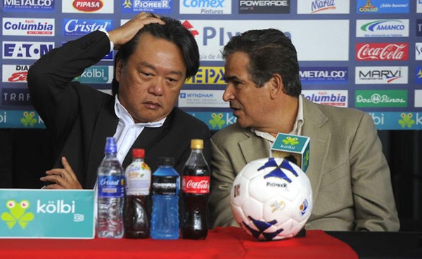 Eduardo Li se siente 'traicionado' por Jorge Luis Pinto