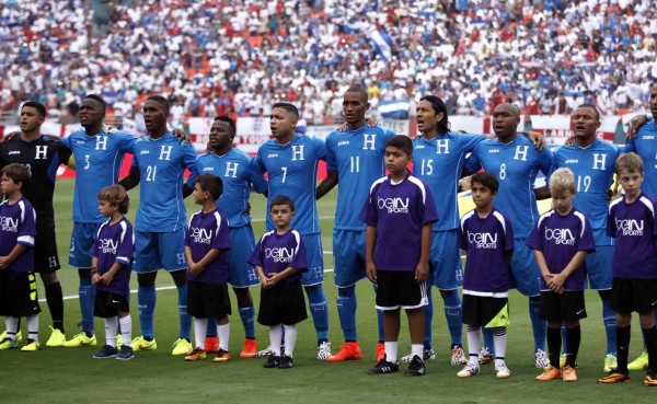 Los legionarios que Pinto convocaría para amistosos con Venezuela