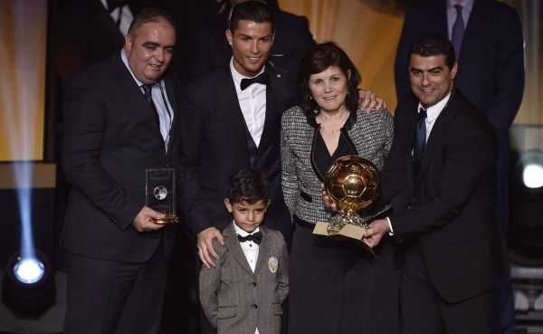 Estrellas del fútbol felicitaron a Cristiano Ronaldo