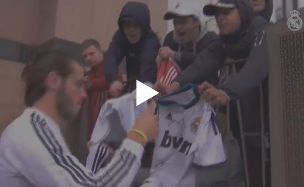 VIDEO: Australianos le cantan el 'Feliz Cumpleaños' a Bale