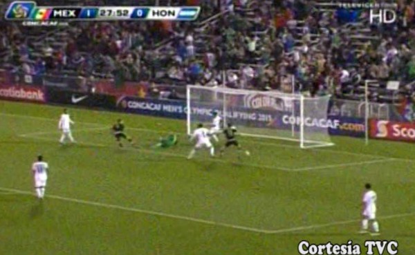 VIDEO: Espectacular atajada de Harold Fonseca ante México