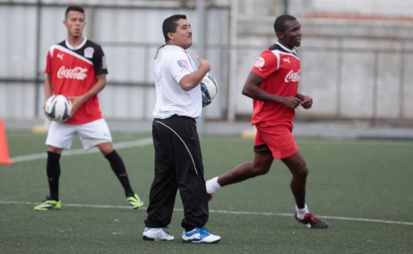 Olimpia arranca pretemporada y anuncia varias bajas