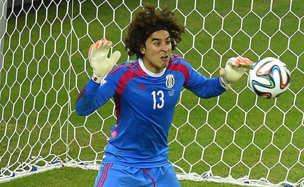 El alemán Oliver Kahn elogia a 'Memo' Ochoa