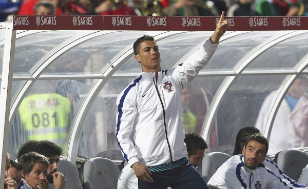 Cristiano sigue en tratamiento y preocupa a Portugal