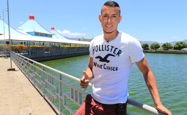 Erick Andino al Victoria: 'Nos toca hundirlo para seguir en primeros lugares'