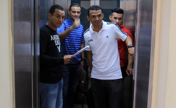 Árbitros exigen a Liga Nacional el pago de ocho partidos