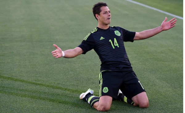 Wolfsburgo de Alemania quiere fichar al 'Chicharito' Hernández
