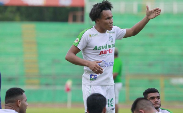 Rambo de León firma por dos años con Platense