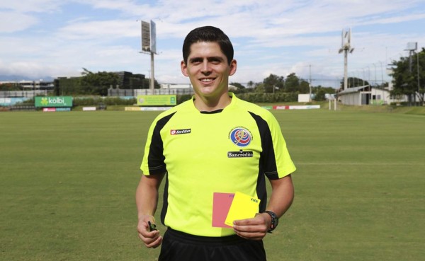 Costarricense Ricardo Montero pitará el Estados Unidos-Trinidad y Tobago