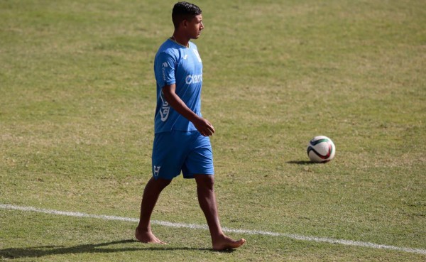 Bryan Acosta podría perderse el juego ante Nicaragua