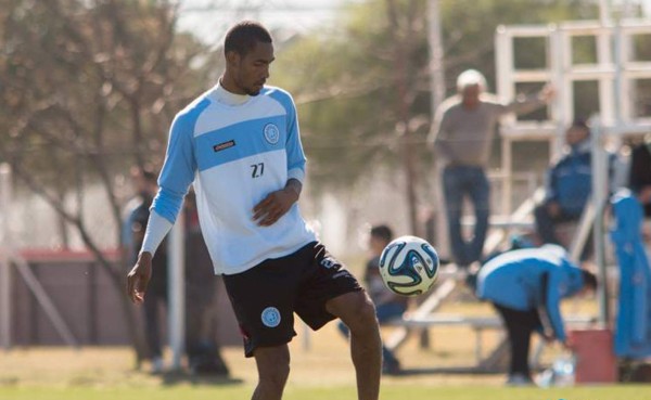 Jerry Bengtson será titular ante Boca Júniors