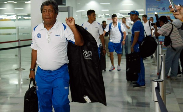 El Salvador llega a Honduras para su batalla ante Honduras en el Olímpico