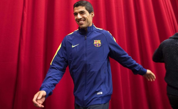 Luis Suárez no celebraría gol ante Ajax por respeto