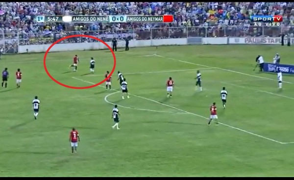 VIDEO: Neymar se divierte en partido benéfico con fintas