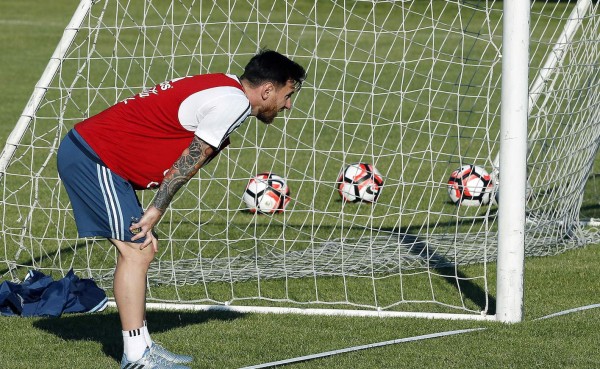 Messi: 'Ojalá podamos levantar esta Copa que tanto deseamos'