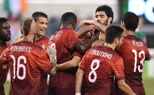 Portugal goleó a Irlanda en el regreso de Cristiano