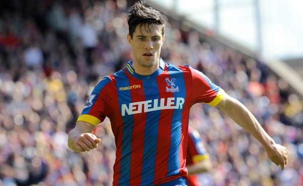 Martin Kelly, jugador del Crystal Palace sobrevivió a los ataques en París
