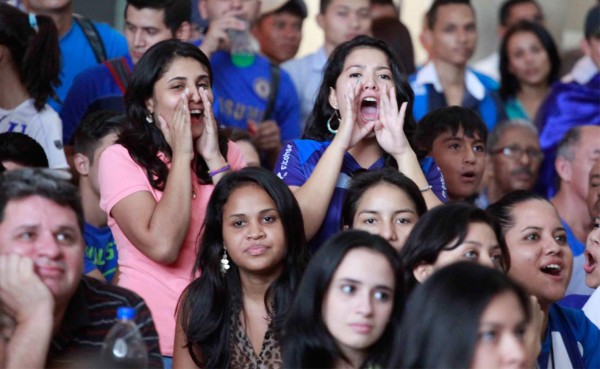 Afición de Honduras, de la ilusión a la tristeza