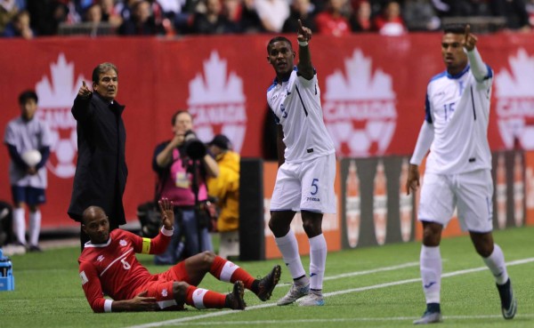 Canadá bautiza y le gana a Honduras en inicio de la cuadrangular