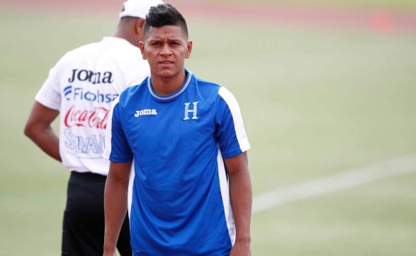 Bryan Moya del Houston, entrena con Honduras