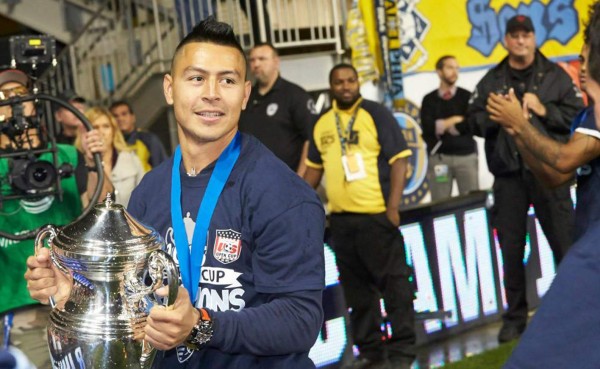 Roger Espinoza y Sporting son los nuevos campeones de el US Open Cup