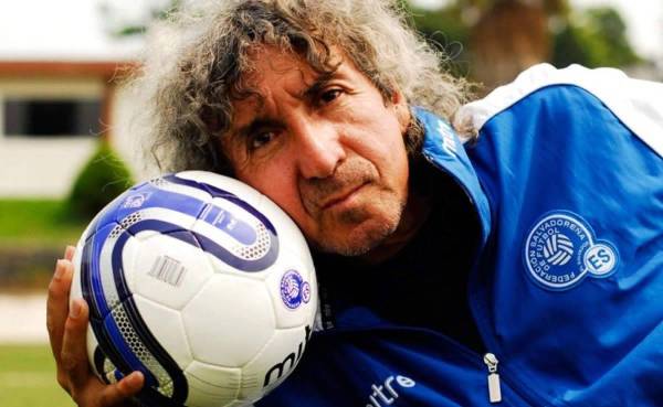 Mágico González fue el mejor jugador de Centroamérica dice Troglio.