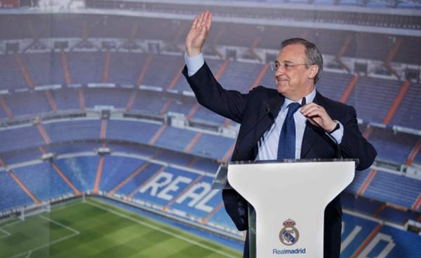 Florentino Pérez ratifica a Carlo Ancelotti como entrenador