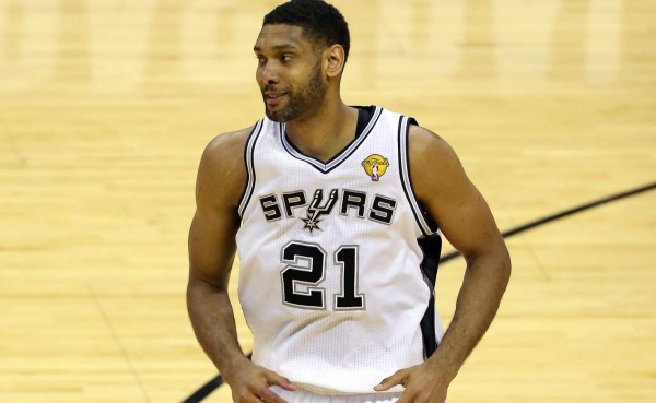 Tim Duncan se queda un año más con los San Antonio Spurs