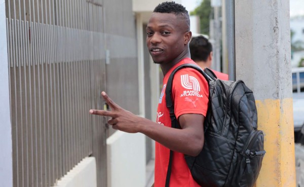 El lateral derecho Kevin Álvarez ya retornó al Olimpia