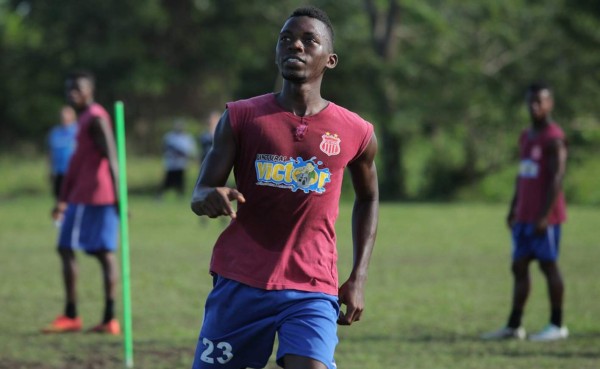 Chestyn Onofre: 'Sería un pecado confiarnos del Honduras Progreso'