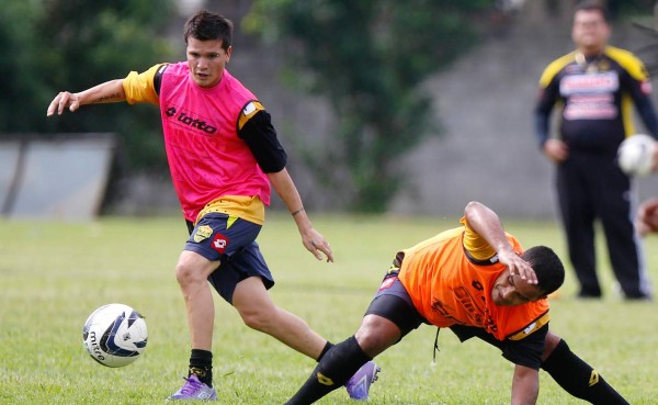 Real España arranca pretemporada con sus fichajes