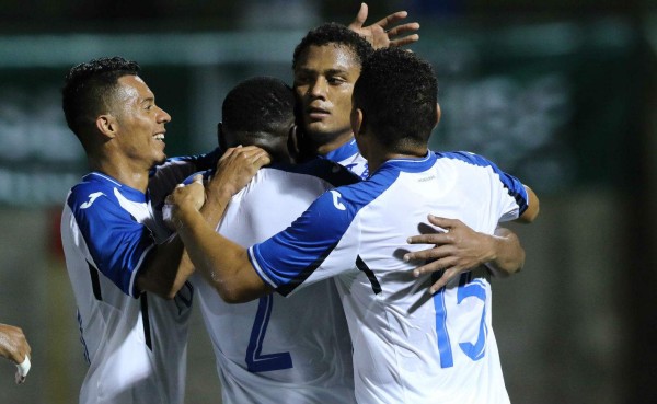 Los cinco motivos que obligan a Honduras a ganar en El Salvador