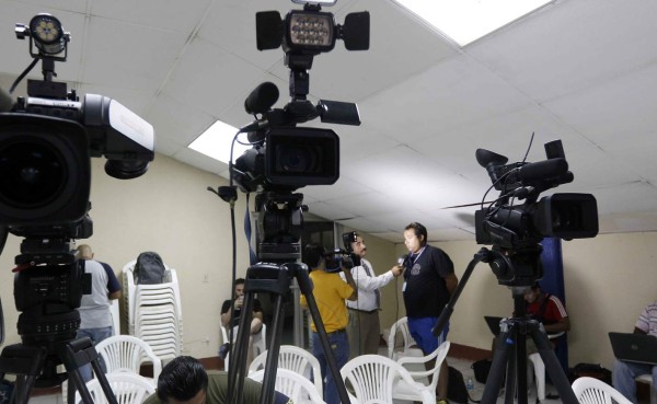 Periodistas salvadoreños observaron entreno de Honduras en el Olímpico