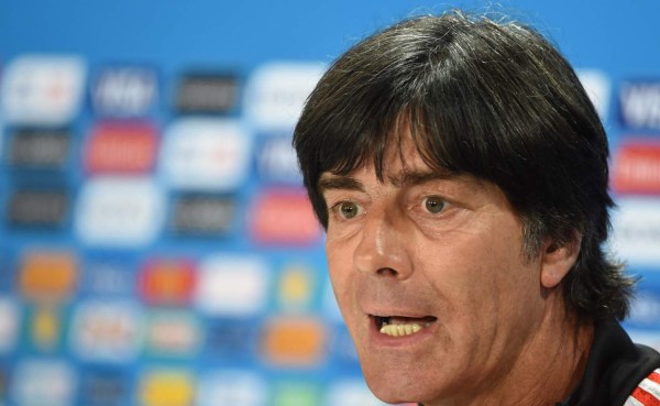 Joachim Löw muestra su apoyo a Neymar