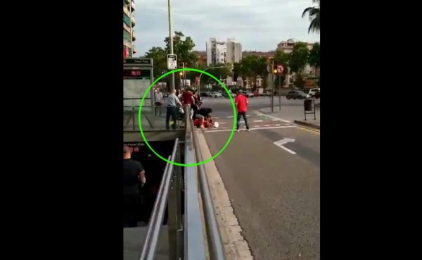 VIDEO: Agreden a dos mujeres en Barcelona por vestir camisa de selección española