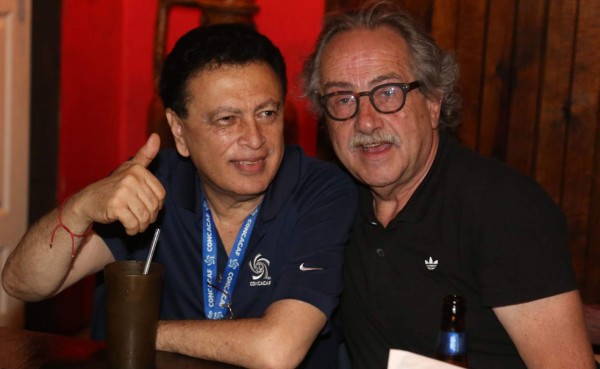 Alfredo Hawit y Decio de María comparten en cena de presidentes