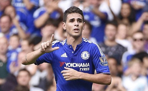 Oscar firma su primer 'hat trick' en Inglaterra para clasificar al Chelsea