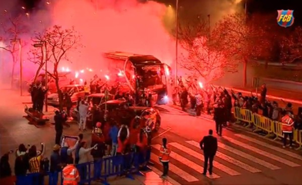 VIDEO: Así fue la llegada del Barcelona tras quedar campeón
