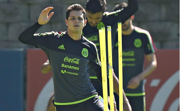 Carlos Reinoso: 'Chicharito Hernández es un terrible goleador'
