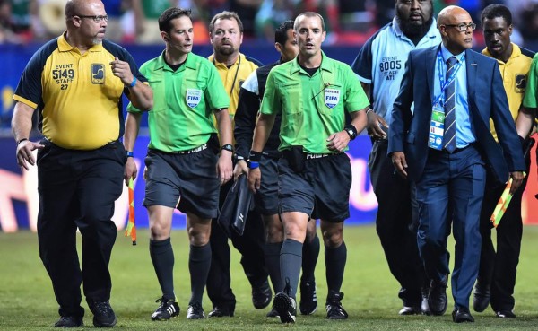 Hawit confirma que FIFA designará árbitros para las eliminatorias de Concacaf