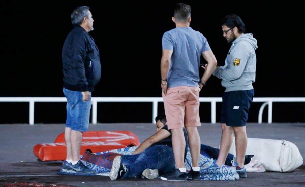 El Real Madrid se solidariza con las víctimas de Niza