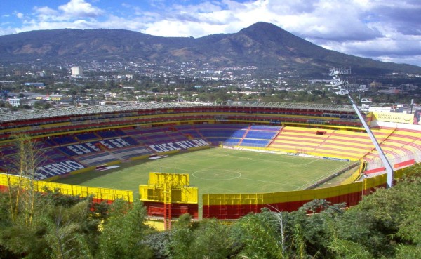 Los mejores estadios de los clubes centroamericanos